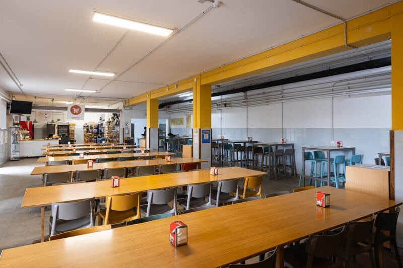 Comedor del Albergue Seminario Menor